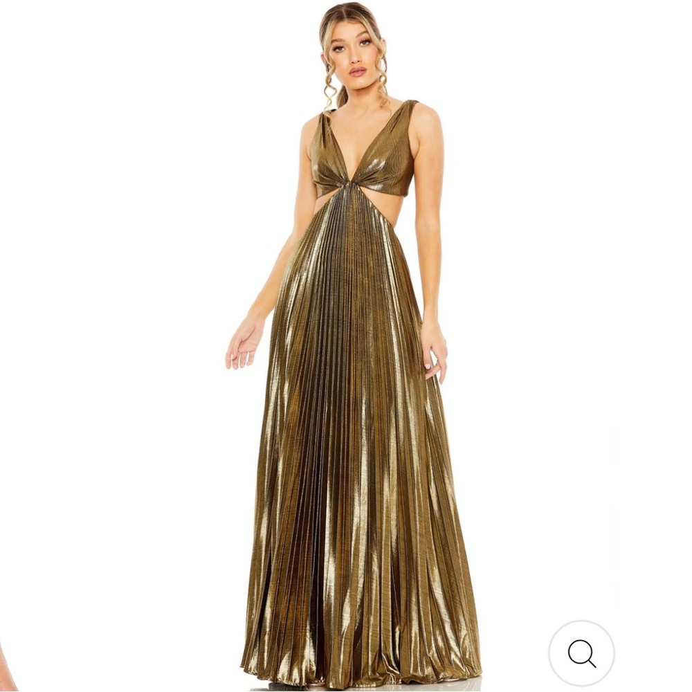 NWT Mac Duggal Antique Gold Pleated Dress